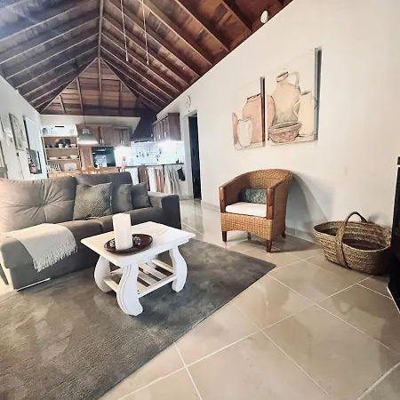 Casa *